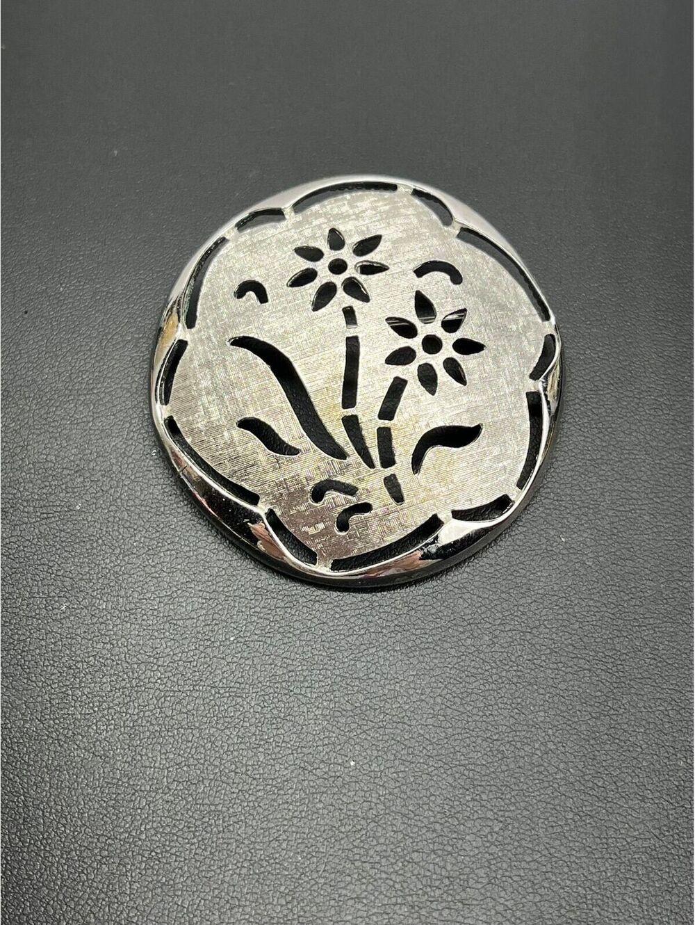 #98 Vintage Sarah Coventry Silhouette Brooch Silver Tone Open Work Floral Leaf